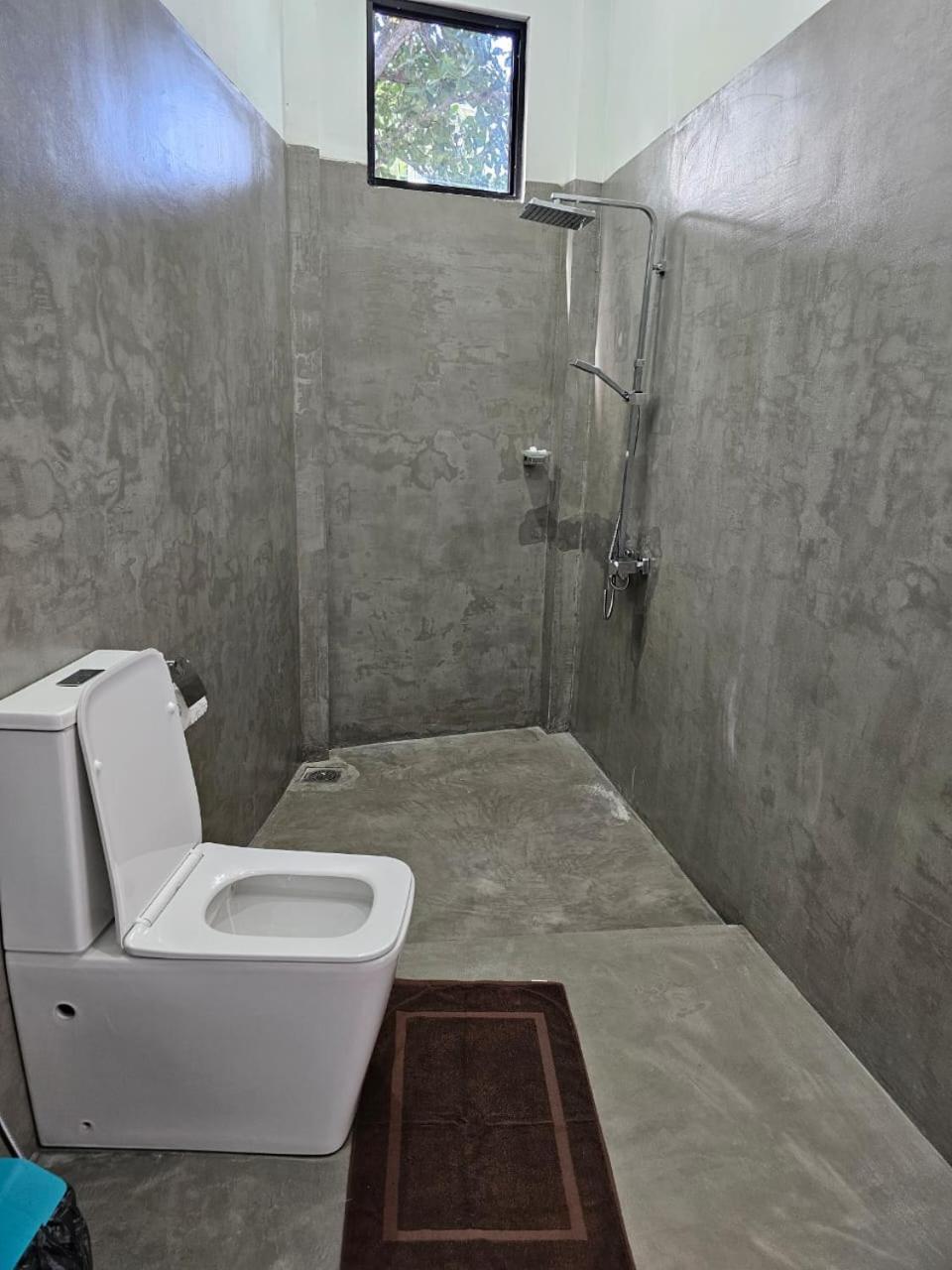 Muthu Sea View Hiriketiya Hotel Диквела Екстериор снимка